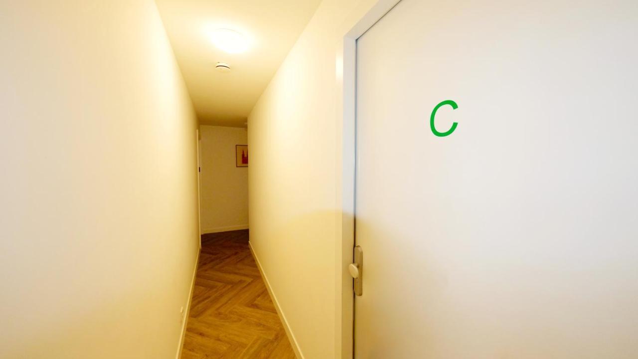 Апартаменты Sunny 45M2 Penthouse With Balcony And Terrace - R65C Эйндховен Экстерьер фото